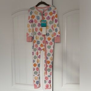 Posh Peanut Clamilla Convertible (OG Print)